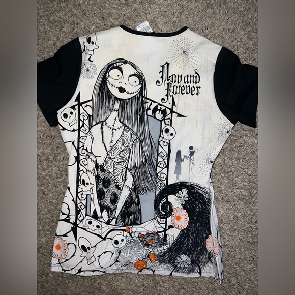 The Nightmare Before Christmas Black and White Nursing Scrub Top XS - Picture 2 of 3